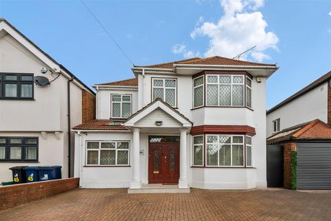 undefined, Shaftesbury Avenue, Norwood Green, Southall UB2