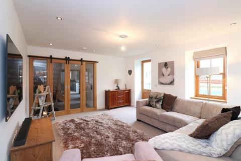 undefined, Huntly AB54