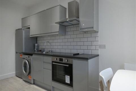 Studio to rent, Oakleigh Gardens, Whetstone