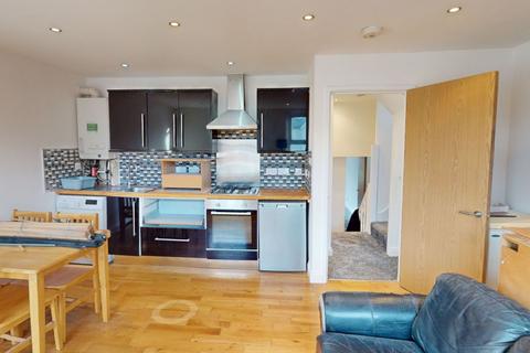 3 bedroom flat to rent, Dunstans Road, London, SE22