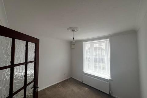 1 bedroom house to rent, West Street, Aylesbury