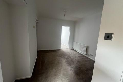 1 bedroom house to rent, West Street, Aylesbury