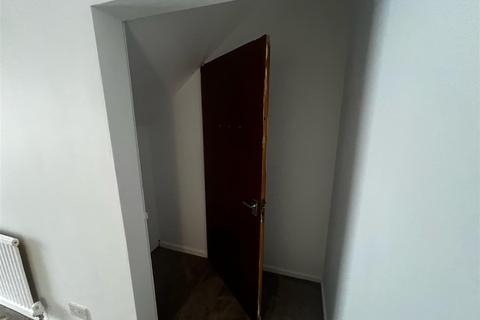1 bedroom house to rent, West Street, Aylesbury