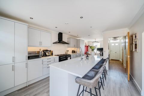 4 bedroom terraced house to rent, VAUGHAN WILLIAMS WAY, SWINDON SN25