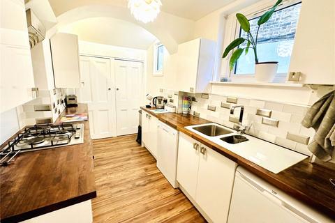 16a The Waldrons, Croydon, CR0 4HB