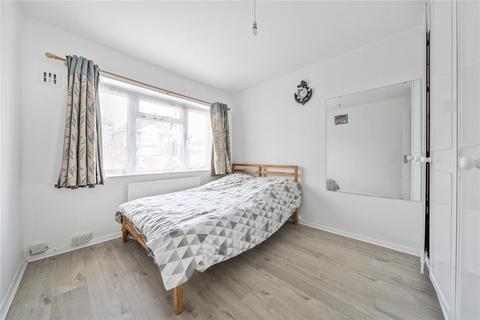 2 Paddocks Close, Harrow, HA2 8NP