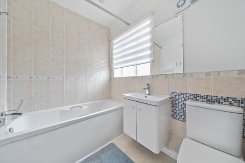 2 Paddocks Close, Harrow, HA2 8NP