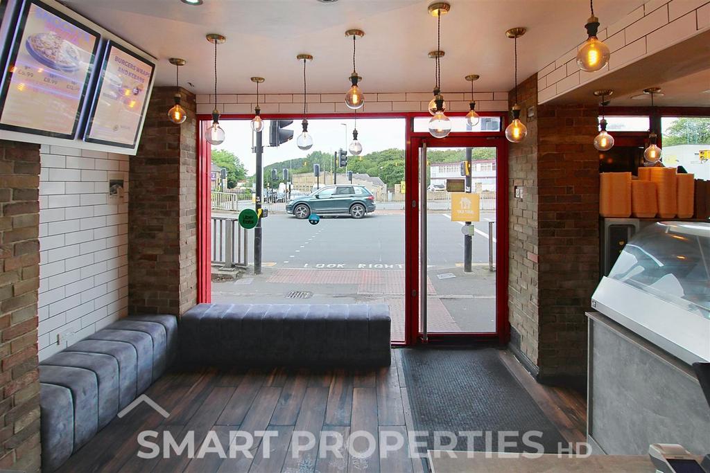 Snootys-wakefield-rd 00004.jpeg