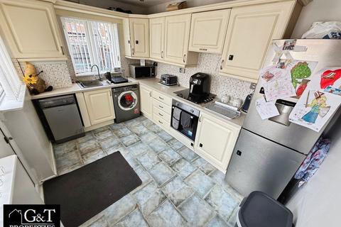 3 bedroom terraced house for sale, Saltwells Road, Dudley