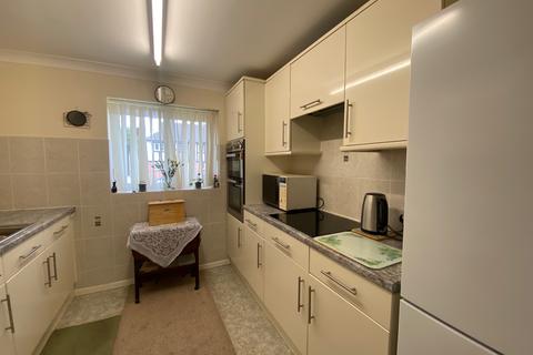 2 bedroom apartment for sale, Flat , Oak House, Brook Court, Sandbach