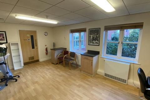 Retail property (high street) to rent, 5 Alcester Rd Stratford Upon Avon CV37 6PN