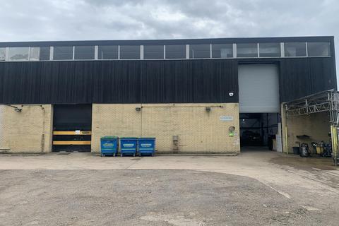 Warehouse to rent, Lynchborough Rd Liphook GU30 7SB