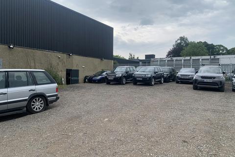 Warehouse to rent, Lynchborough Rd Liphook GU30 7SB