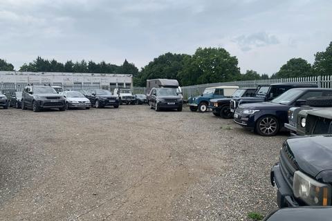 Warehouse to rent, Lynchborough Rd Liphook GU30 7SB