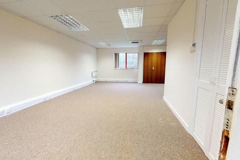 Office to rent, Torwood Clos Coventry CV4 8HX