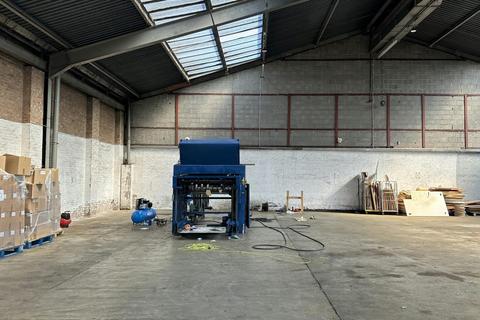 Warehouse to rent, Torrington Av Coventry CV4 9HN
