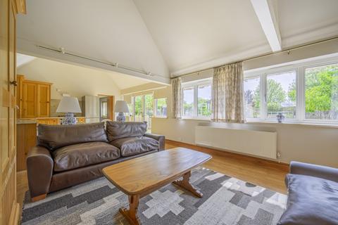 undefined, Stratton, Cirencester