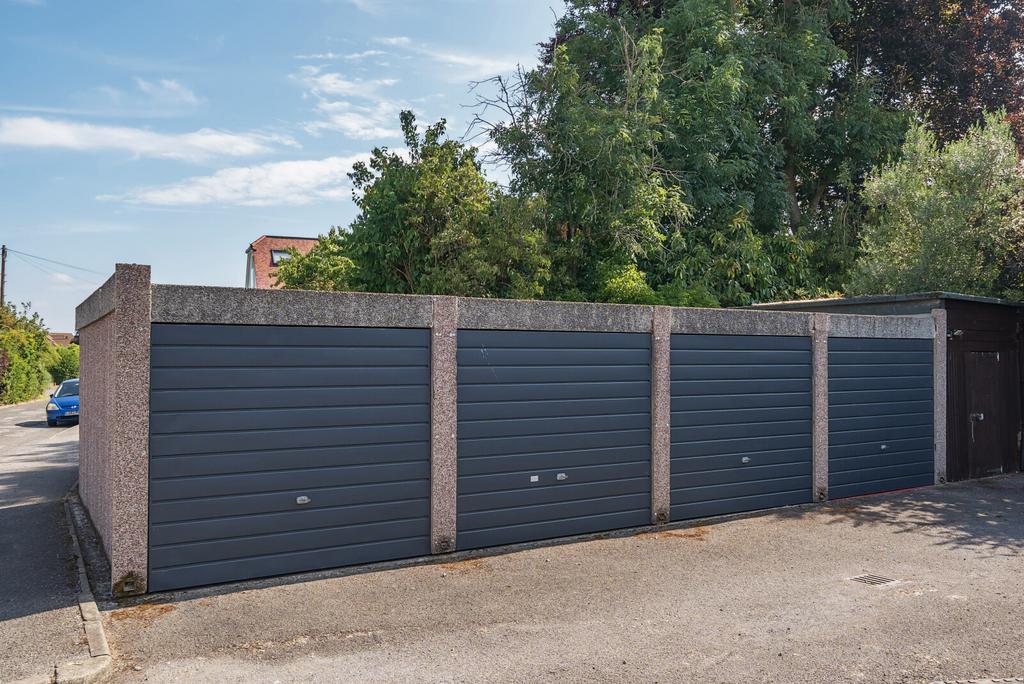 1326483-1-687a118...