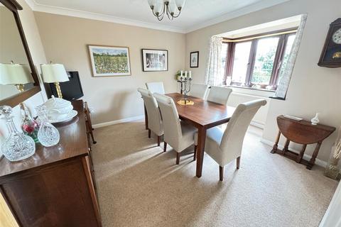 undefined, The Maze, Leigh-On-Sea