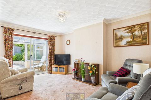 undefined, Oakland Gardens, Hutton, Brentwood, Essex, CM13