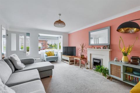 25 Holmes Road, Breaston, Derby, DE72 3BT