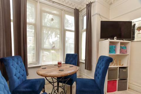 Flat 1, 21 Robin Hood Lane, Sutton, SM1 2SF