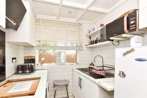 Flat 1, 21 Robin Hood Lane, Sutton, SM1 2SF