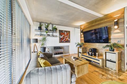 1 bedroom apartment for sale, Woodfield Road, Greater Manchester WA14