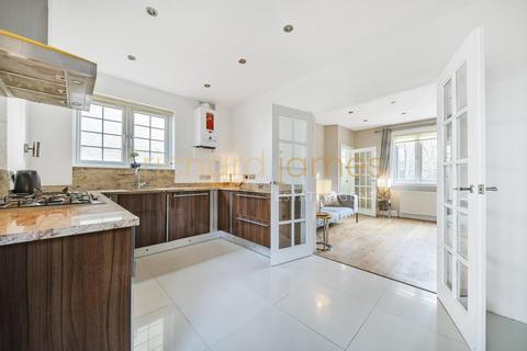 undefined, Partingdale Lane, Mill Hill, London, NW7