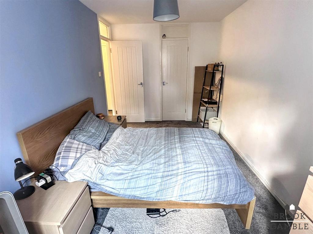 01323 438506