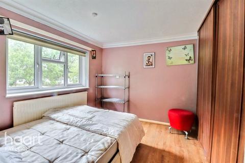 undefined, Tangham Walk, Basildon