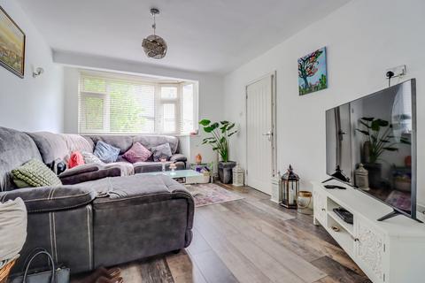 3 bedroom semi-detached house for sale, Glenfield Road, Leicester, LE3