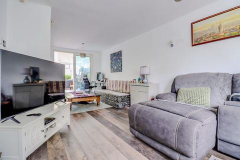 3 bedroom semi-detached house for sale, Glenfield Road, Leicester, LE3