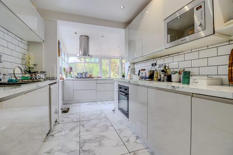 3 bedroom semi-detached house for sale, Glenfield Road, Leicester, LE3