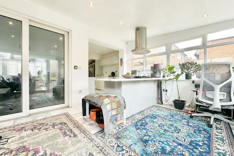 undefined, Glenfield Road, Leicester, LE3