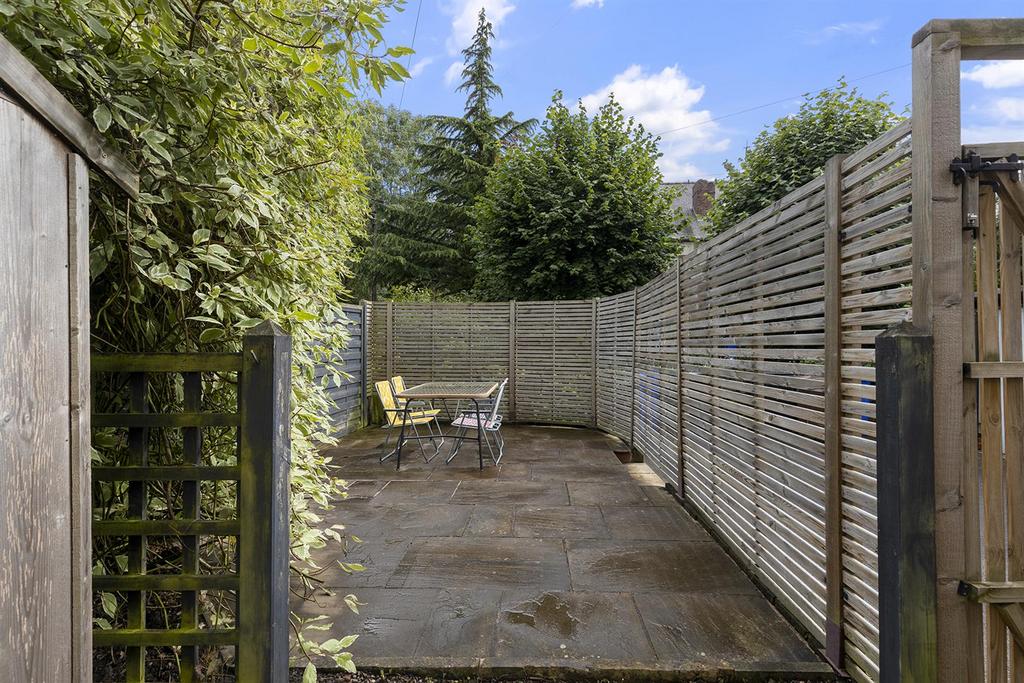 4 Westwood Rd, Sheffield 05 297.png