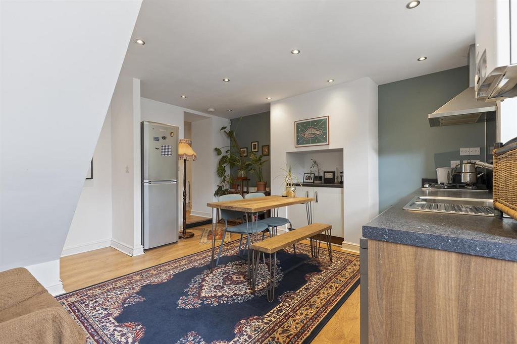 4 Westwood Rd, Sheffield 06 297.png