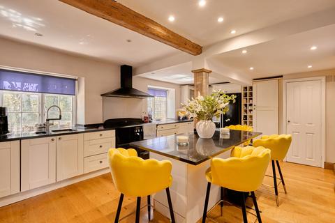5 bedroom farm house for sale, Weavings Farm, Abingdon Road, Standlake Witney, OX29 7QN