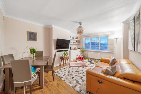 2 bedroom maisonette for sale, Royston Road, Byfleet KT14