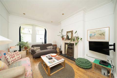 4 bedroom terraced house for sale, Sudbourne Road, London SW2
