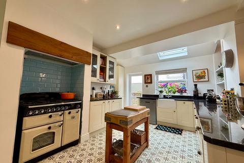 62 Malvern Road, Gillingham, ME7 4BB
