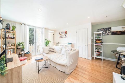 Greyhound Road, London W6