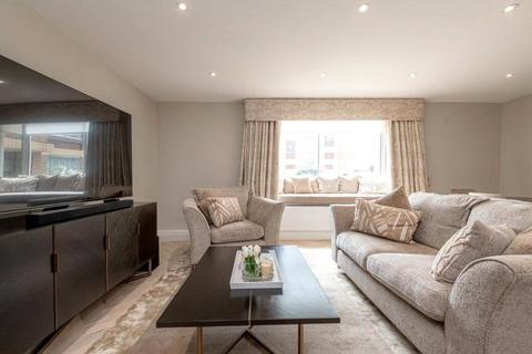 3 bedroom apartment for sale, Kinnerton Street, London, SW1X