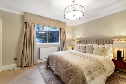 3 bedroom apartment for sale, Kinnerton Street, London, SW1X