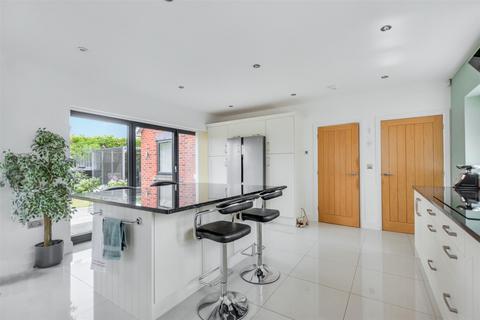 4 bedroom detached house for sale, Jessie Lane, Ilkeston