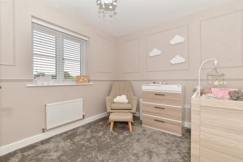 23 Abingdon Close, Basildon, SS15 6LJ