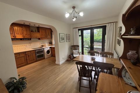 4 bedroom semi-detached house for sale, Church Road, Greenfield OL3