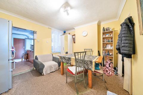 14 Alexandra Road, Gravesend, DA12 2QQ