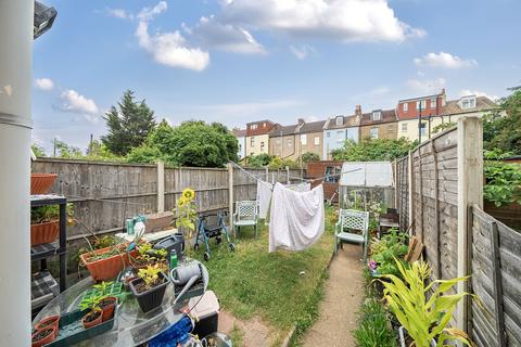 14 Alexandra Road, Gravesend, DA12 2QQ