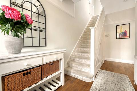 87 Sandringham Road, Southend-on-sea, SS1 2UG